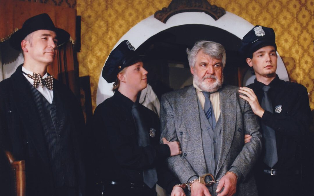 Arsen und Spitzenhäubchen
